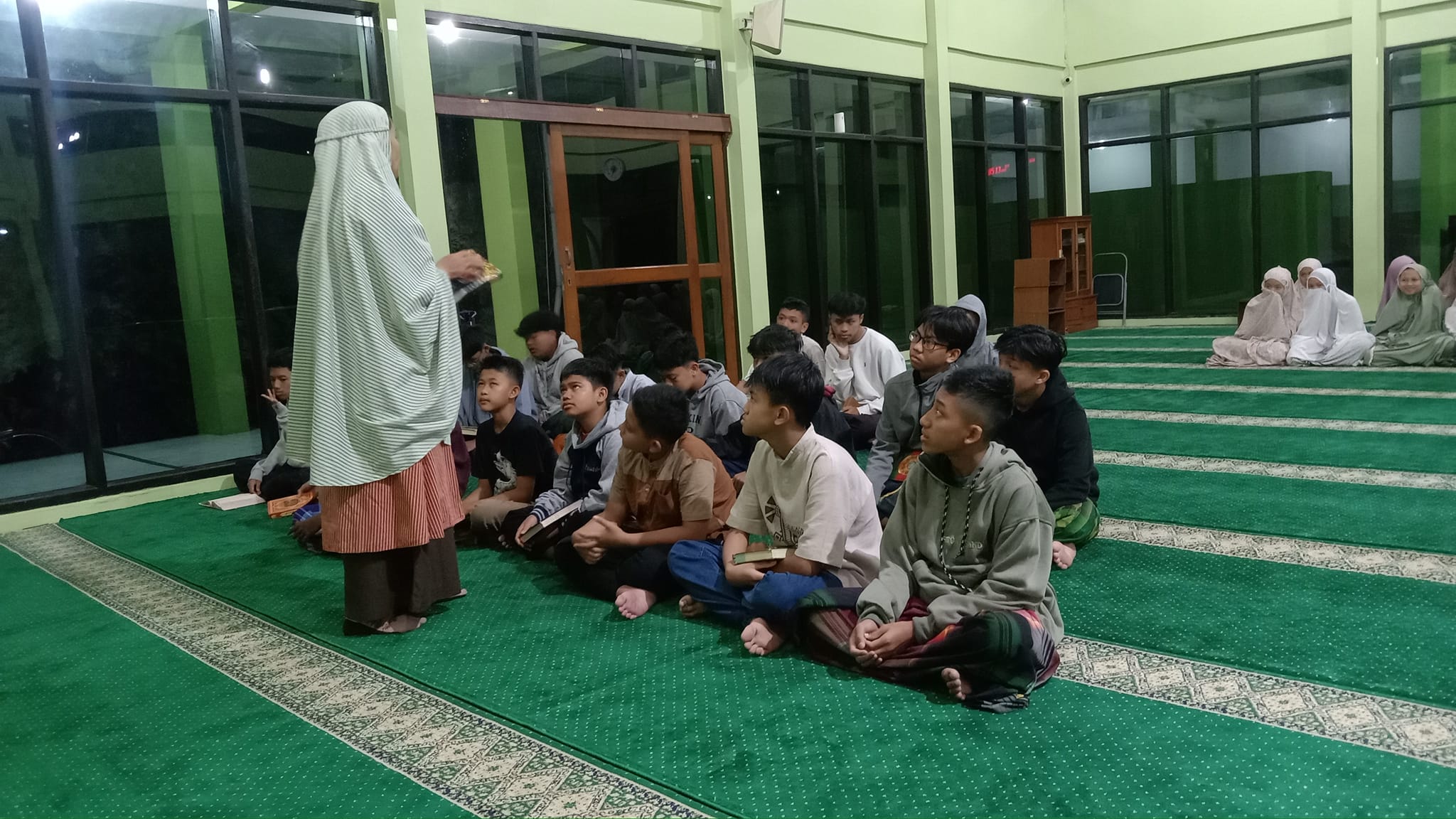 kegiatan asrama manbaul huda