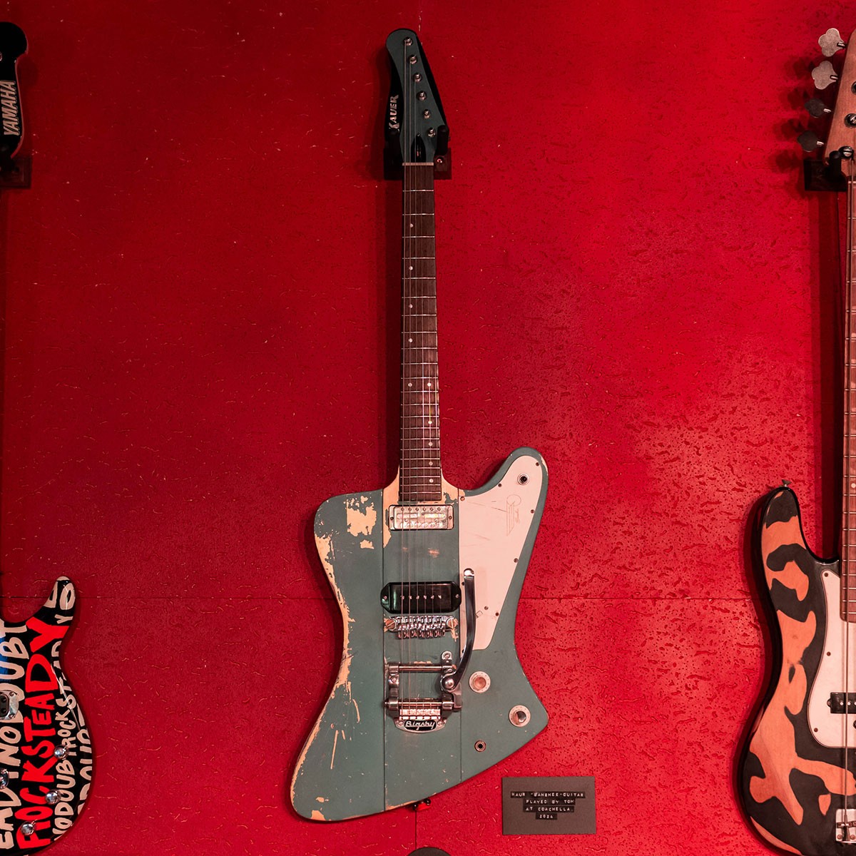 Kaur "Banshee" guitar