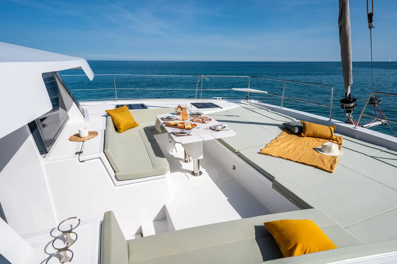 Foredeck sunbathing area of the Bali 4.6