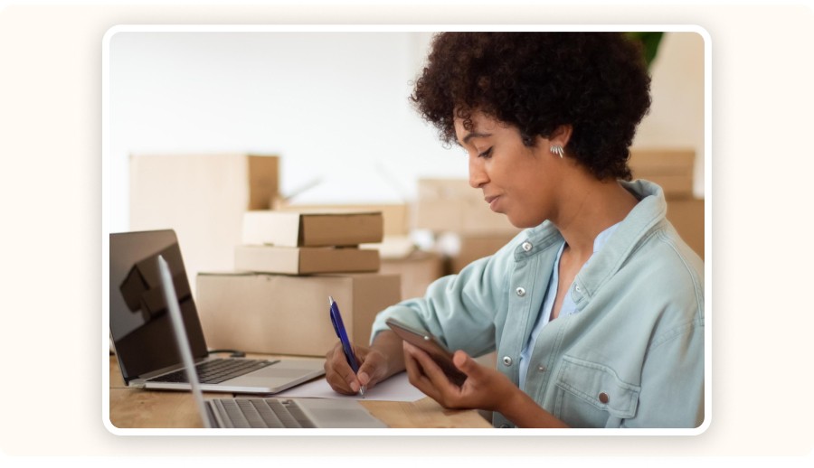 E-commerce entrepreneur manager