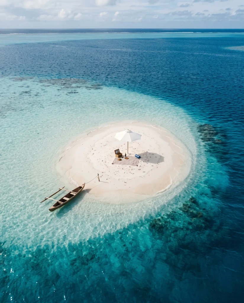 Sandbank picnic