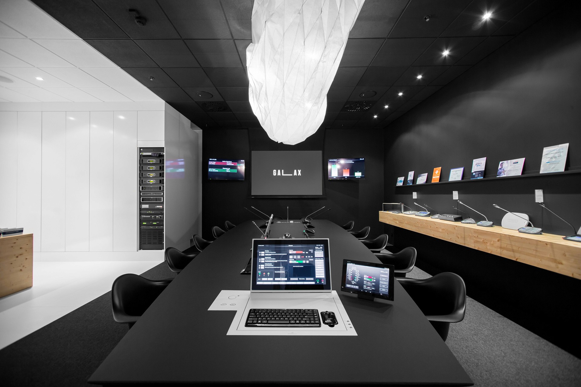 avio showroom_soundcheck_kroki studio