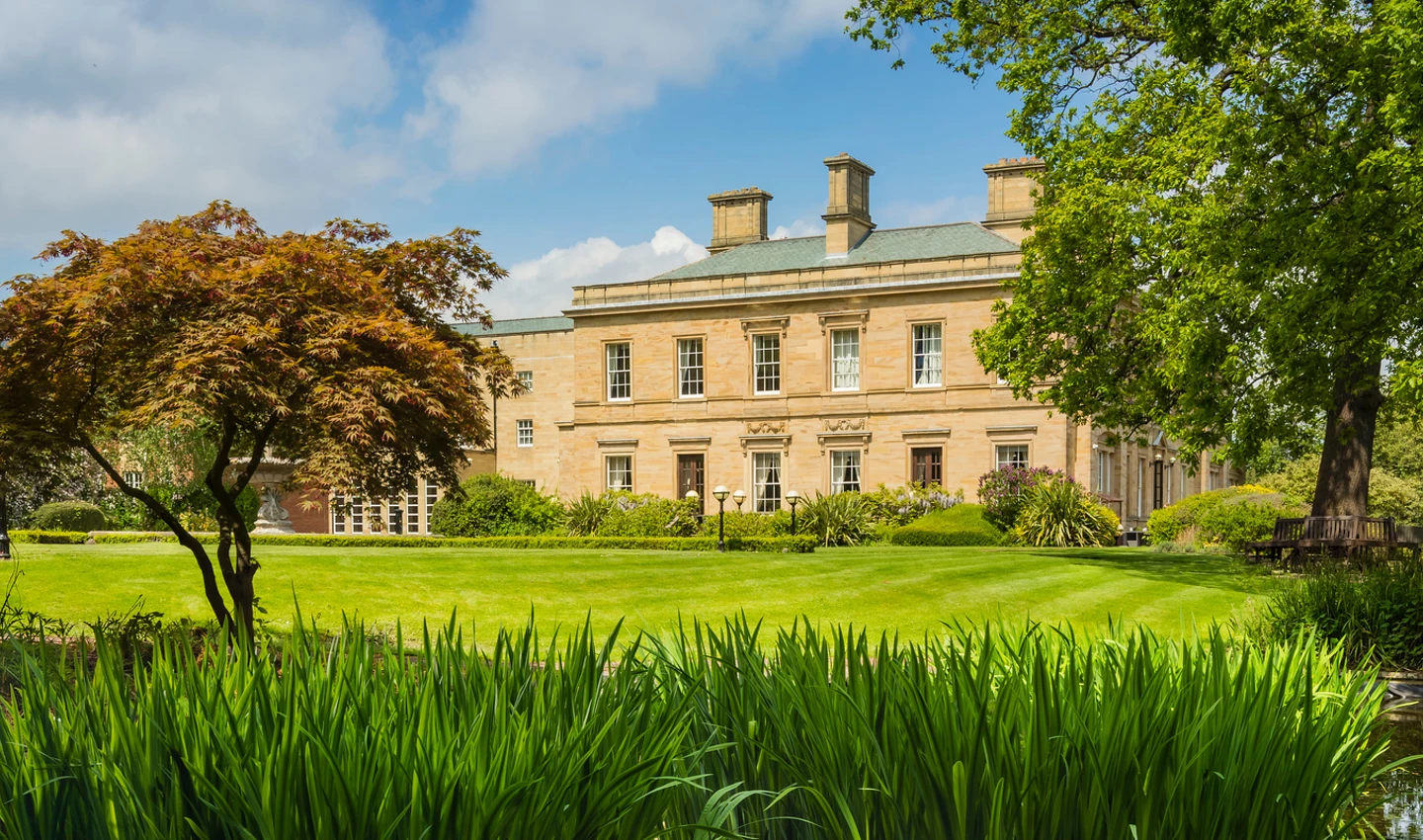 Oulton hall hotel - QHotels