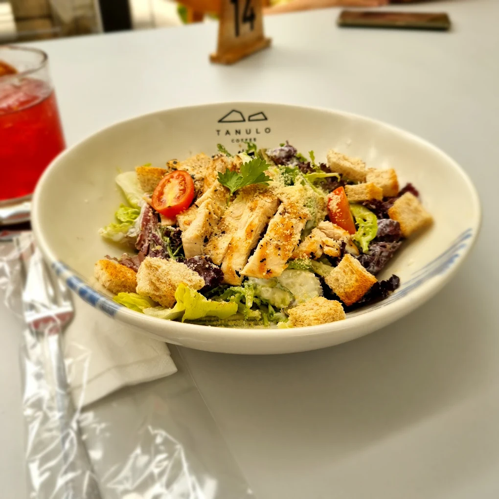 Food menu on Tanulo