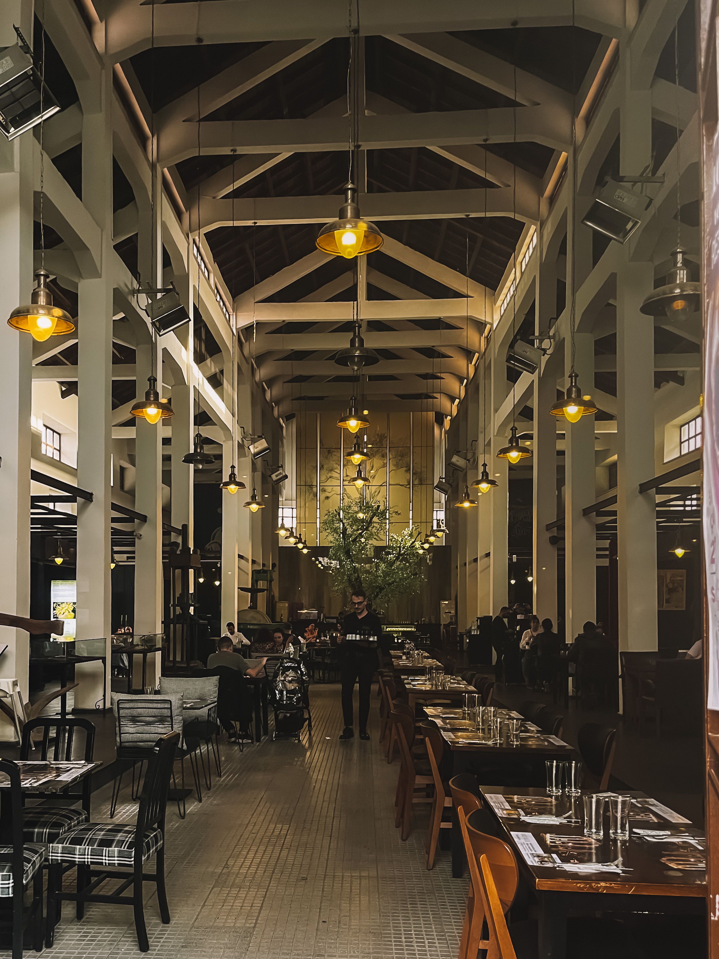 food annd hospitality and restuarnat and bar commercial painting services