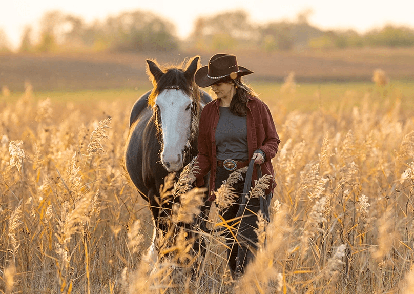 Bognár Katalin - pszichológus - önismereti coach - online konzultáció - ló - western
