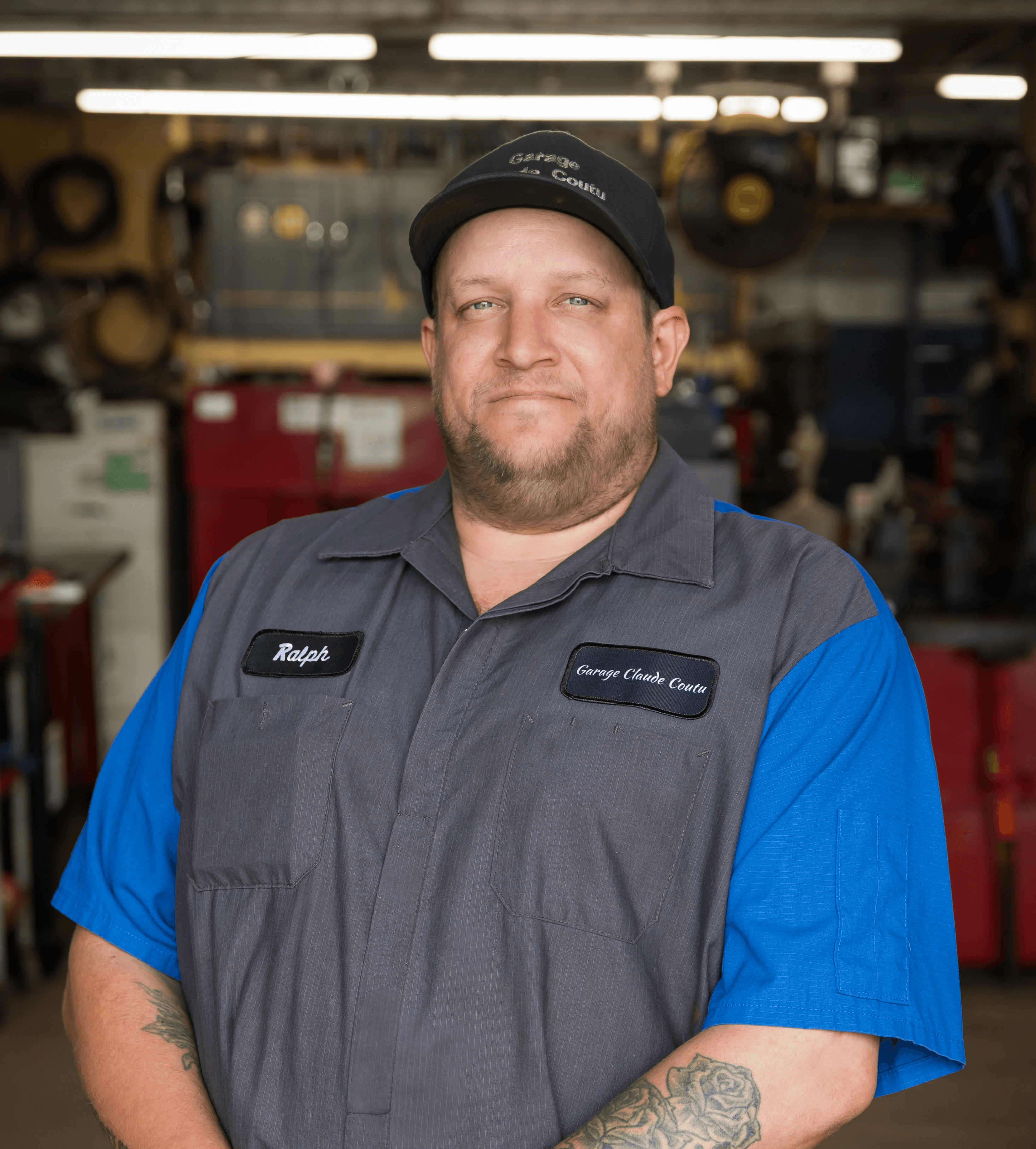 Alex Verville, mécanicien d’expérience au Garage Claude Coutu, spécialiste en service routier, reconnu pour sa débrouillardise et sa fiabilité.