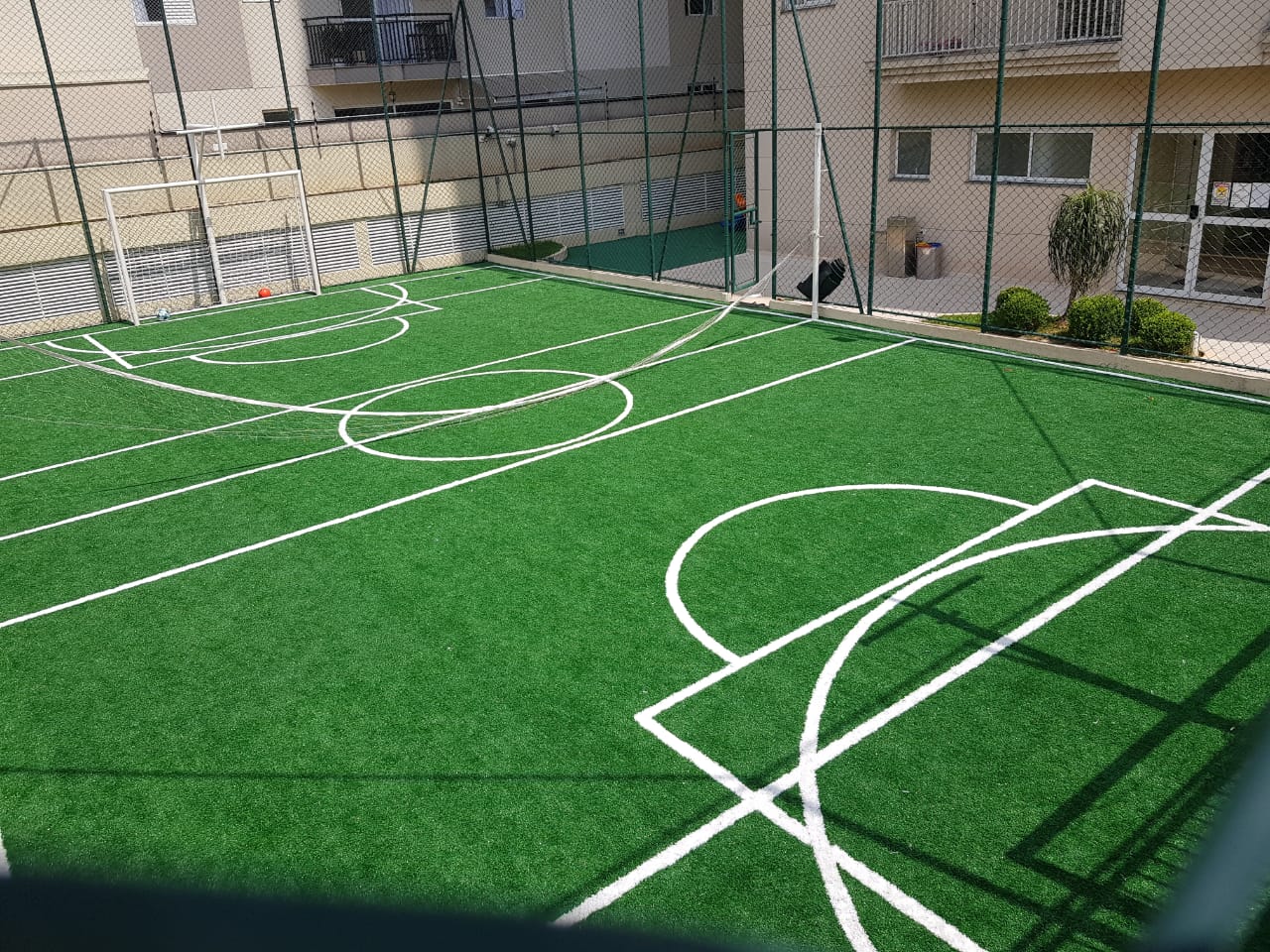 Quadra grama sintética condomínio