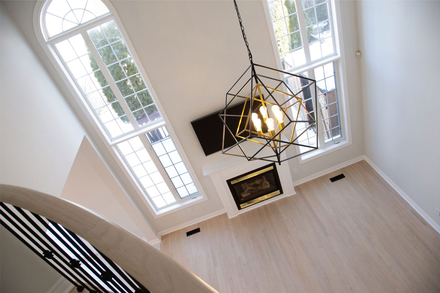 America Avenue, Vaughan