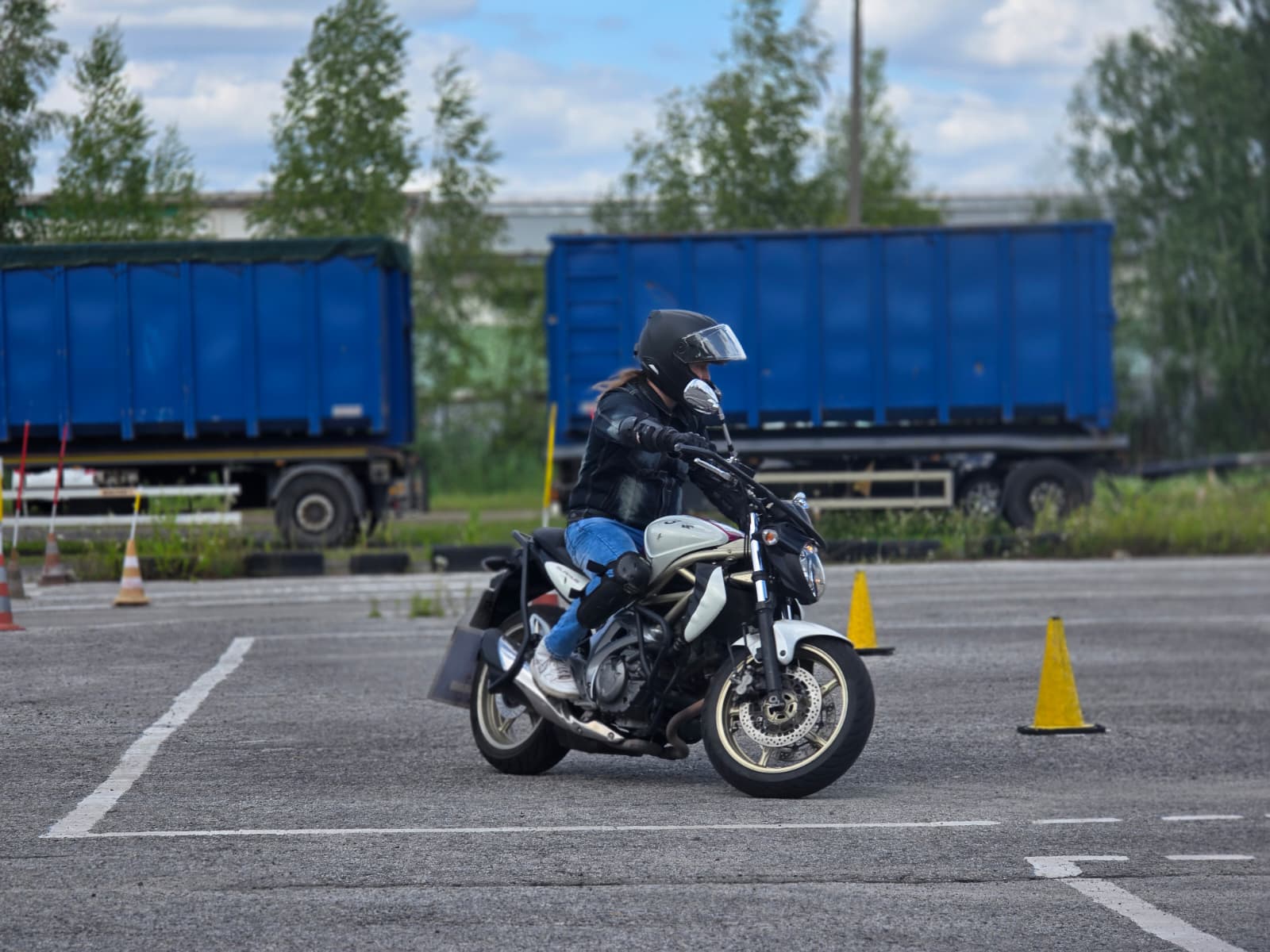 OSK Premium szkoła jazdy Mustang kurs kat B