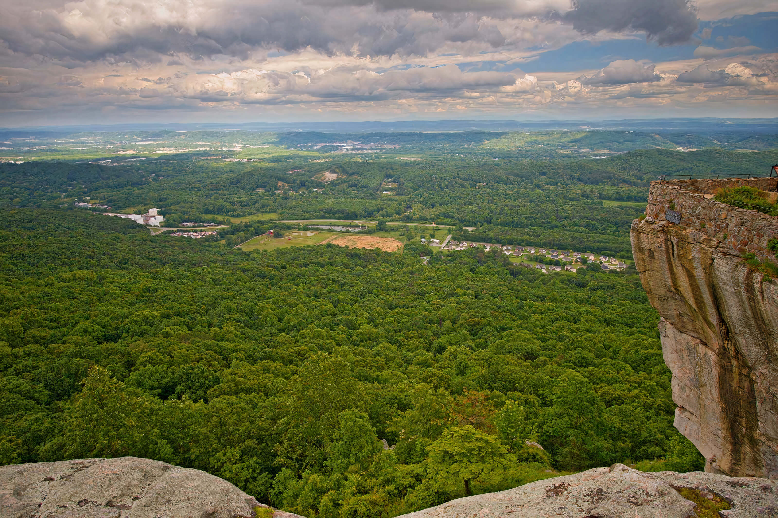 Discover the best roofing companies near you in Lookout Mountain, GA. Trusted local roofers for top-quality services and competitive quotes.