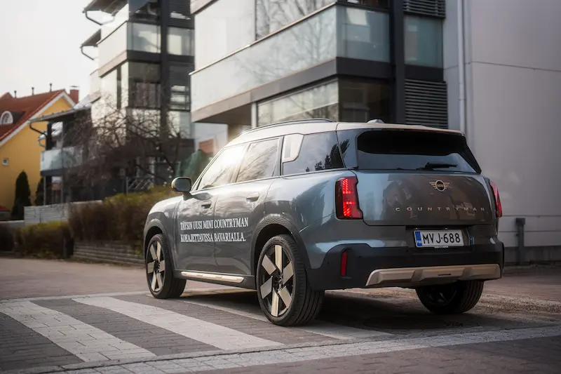 Tuote- ja editoriaalikuvaus