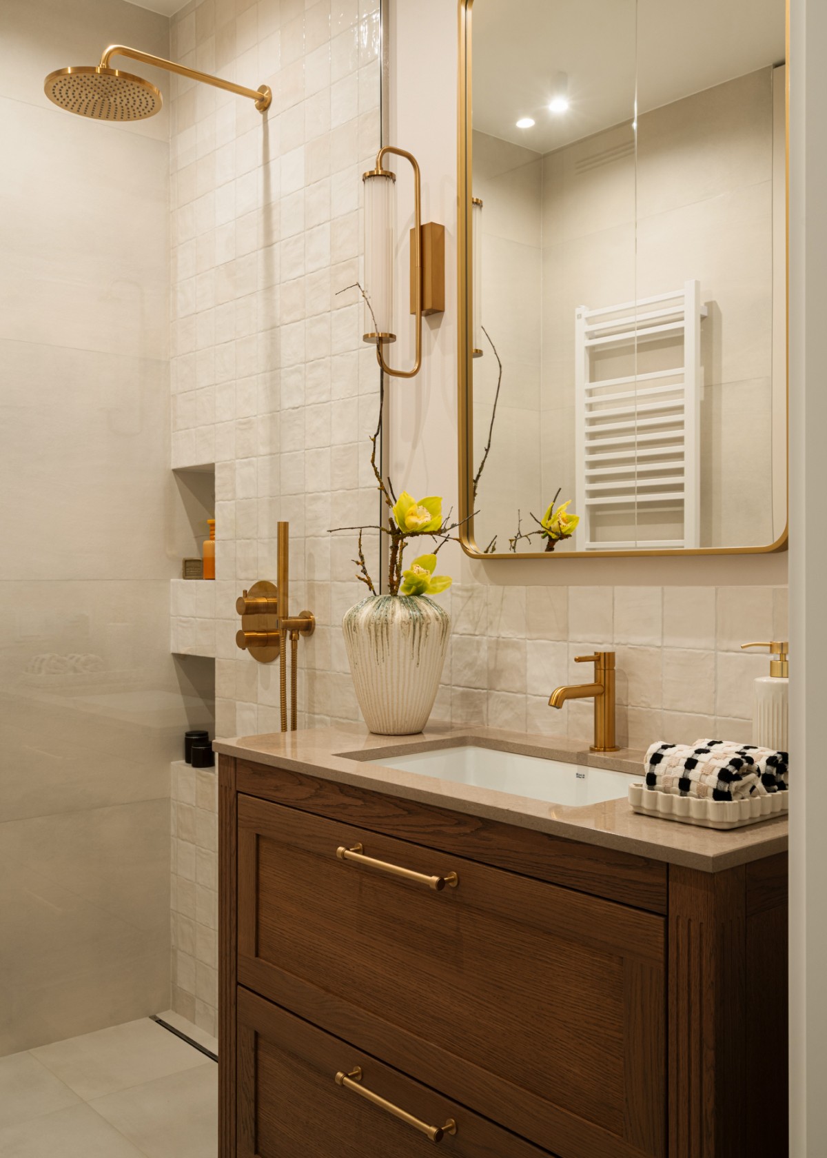 Luxury minimal chair