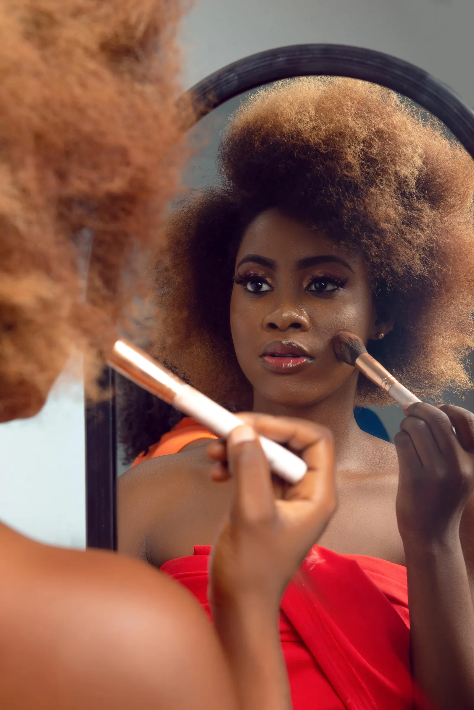 Backstage, make-up before the show
