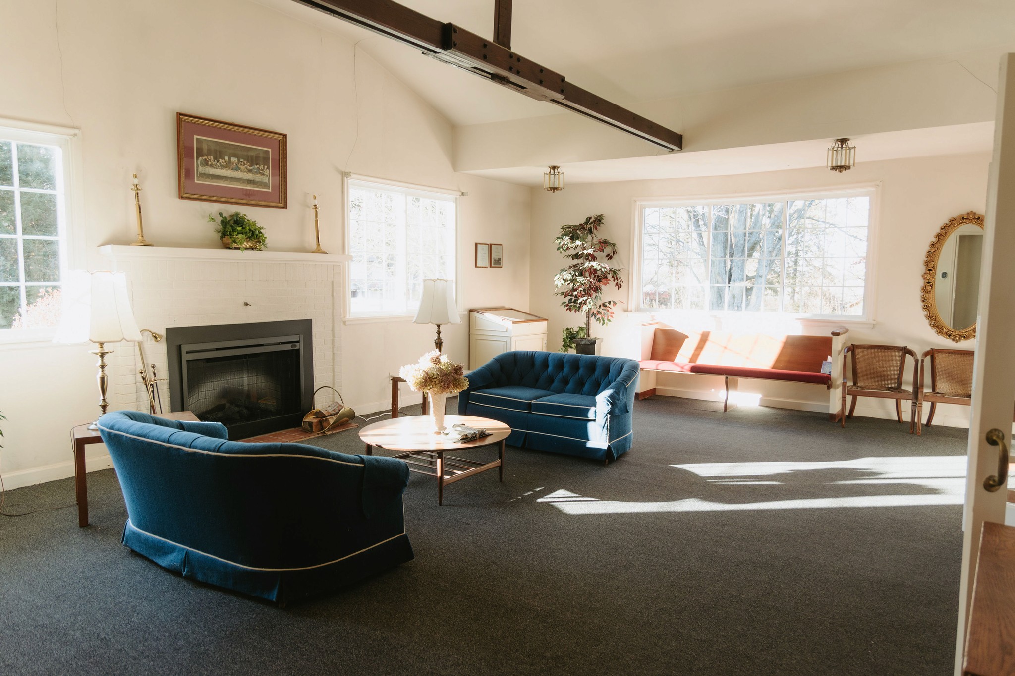 luxurious living room