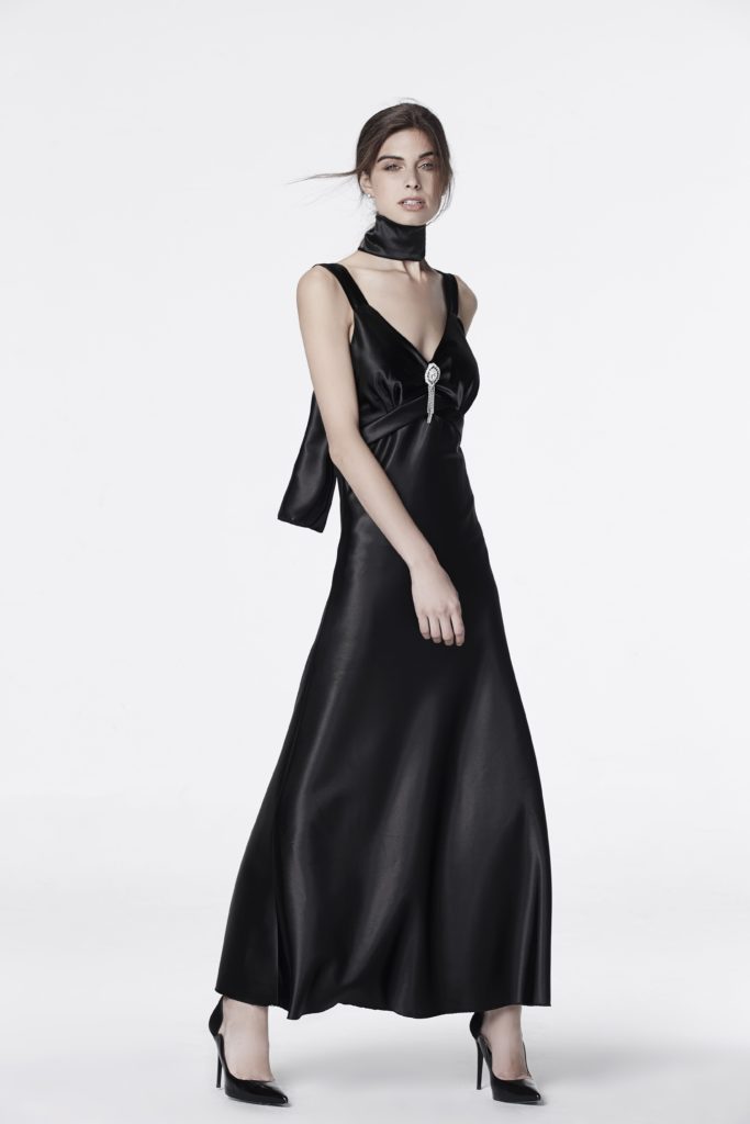 Copy of 19 Robe Gala noire Black Gala Dress 1 683x1024