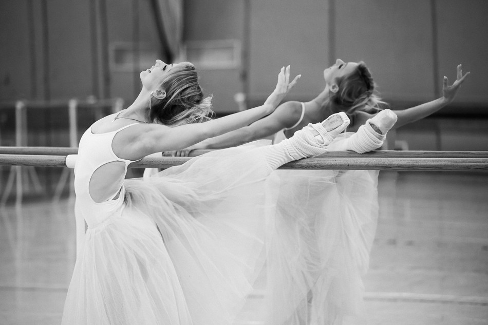 Wings of Grace by Aleksander Dylikowski