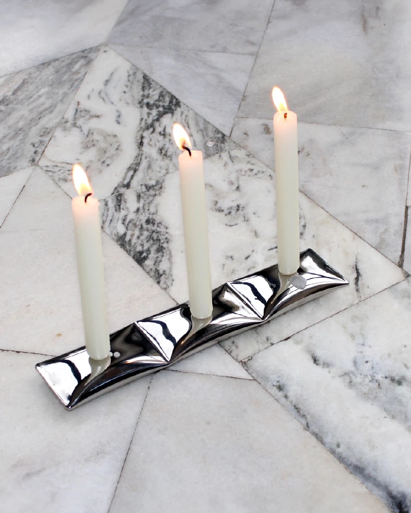Candle holder with 3 candles