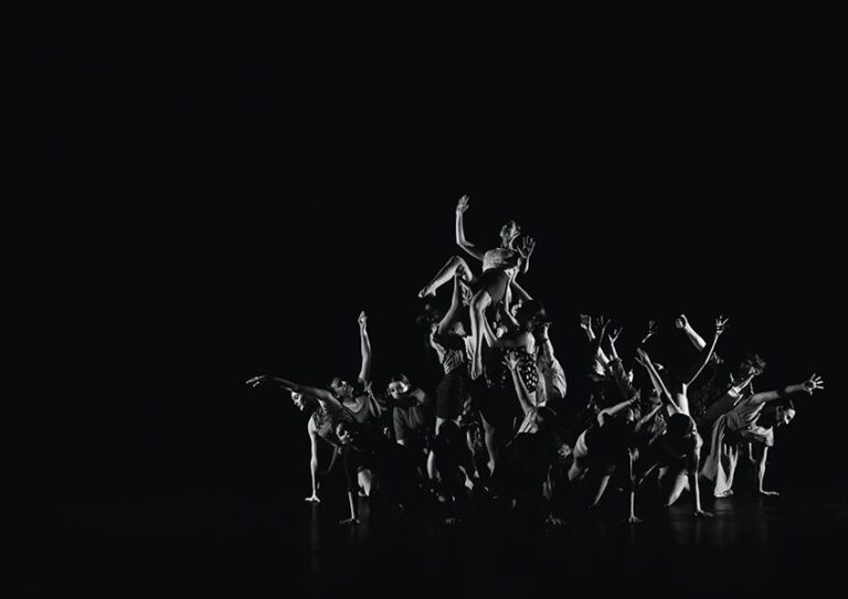 Contemporary dance performance