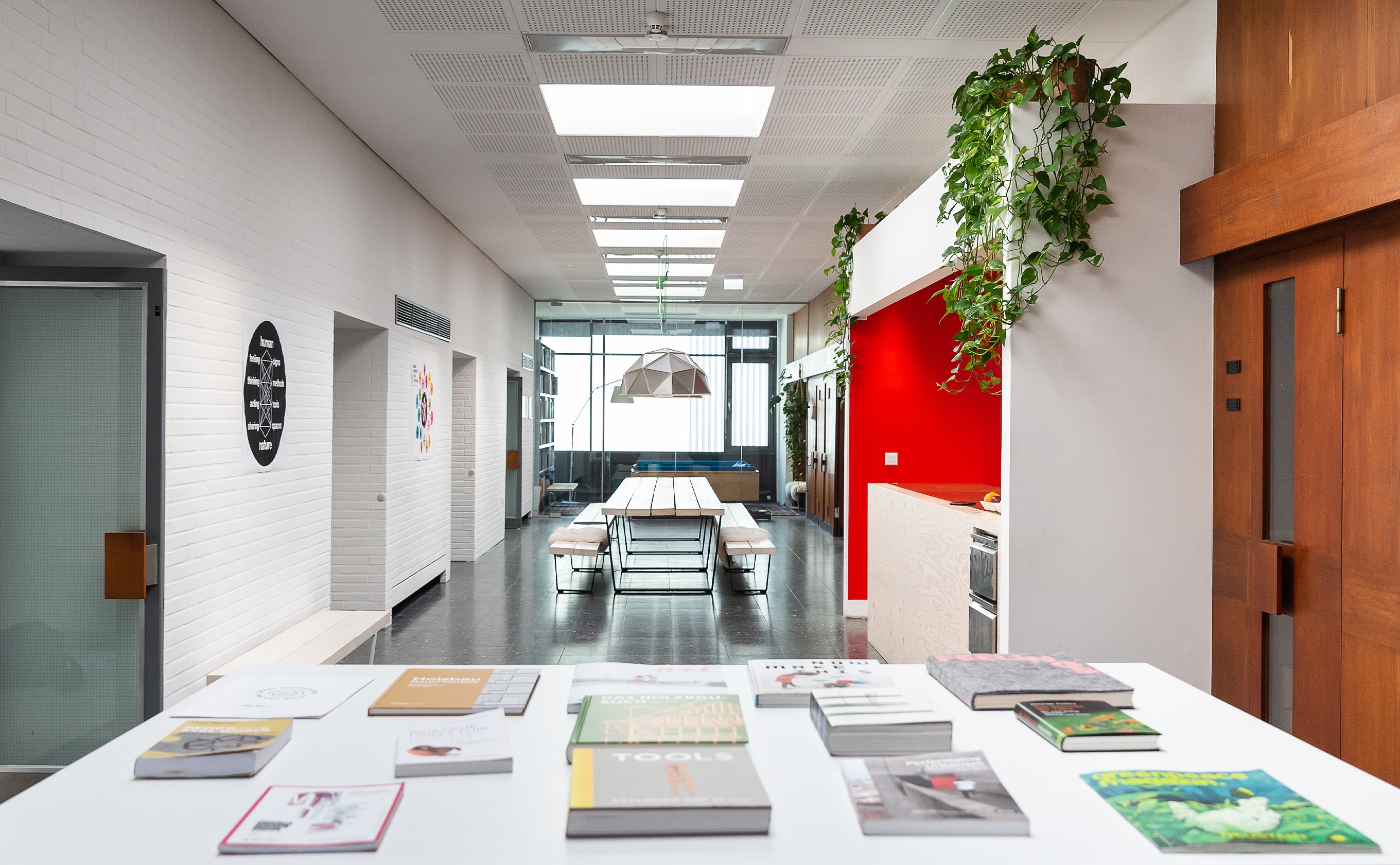 Ponton vom Designstudio Design for Human Nature in Hamburg