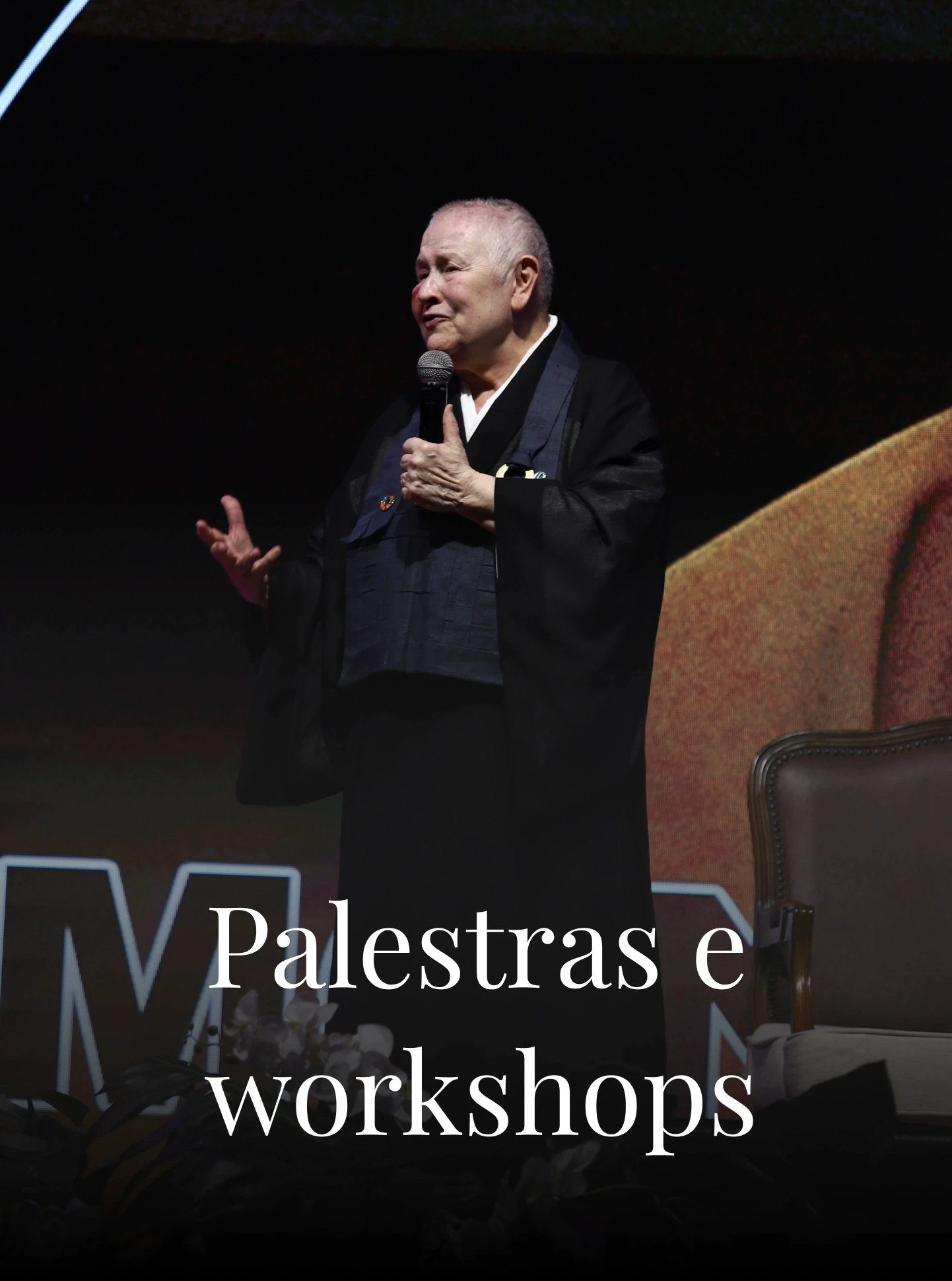 Concetrated triathlete grayscale