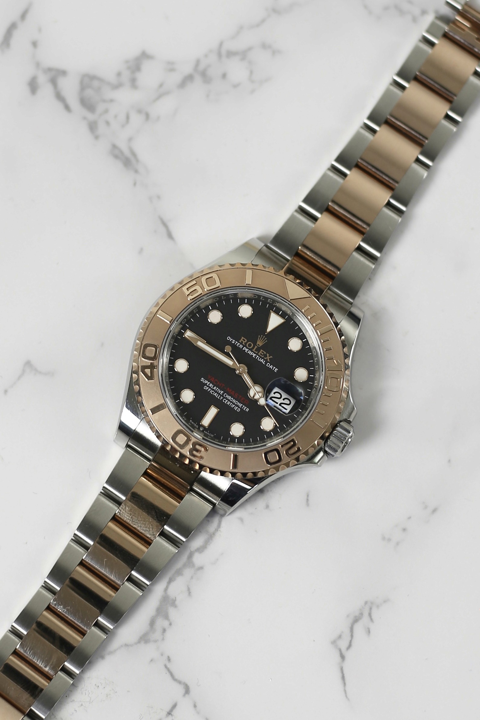 YACHT MASTER BLACK DIAL (STEEL & EVEROSE GOLD)