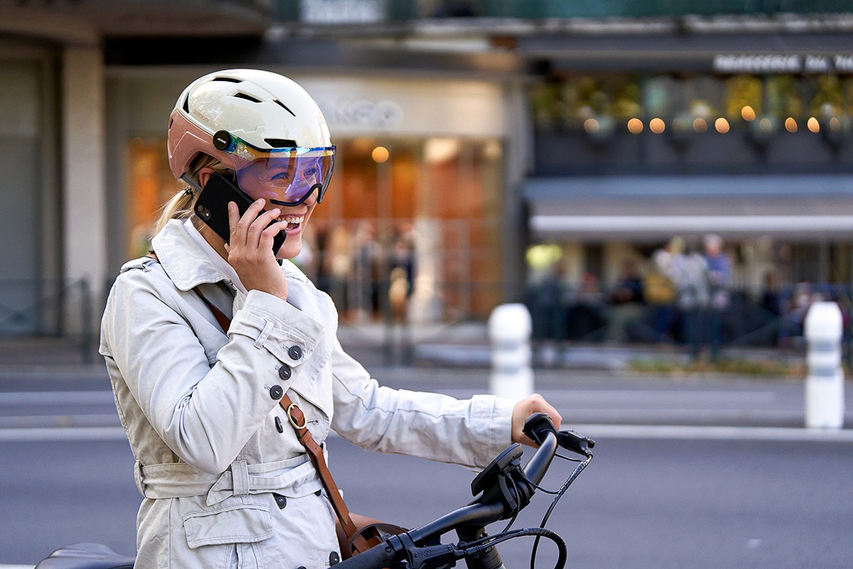 Photographie commerciale lifestyle casque de vélo