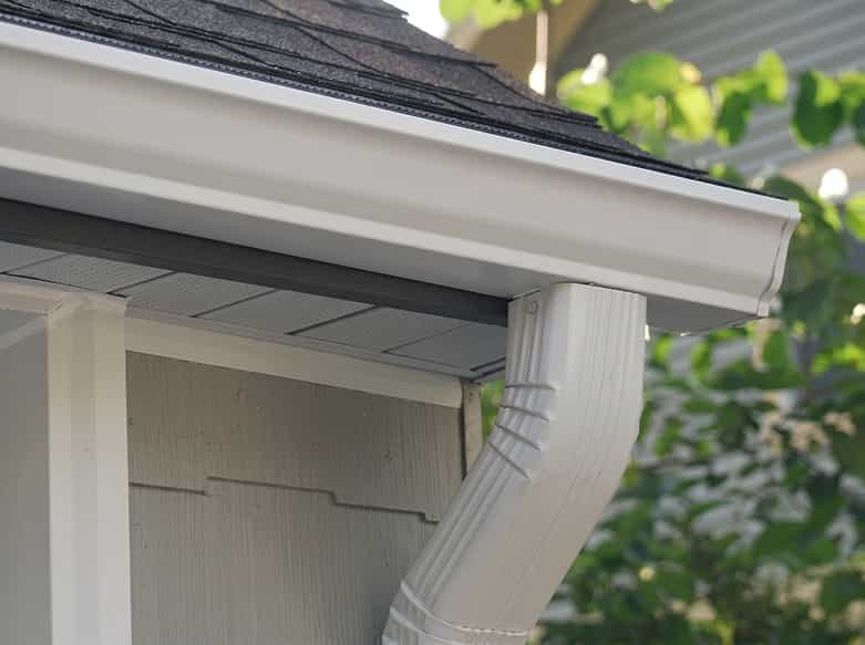 Fade-resistant exterior paints