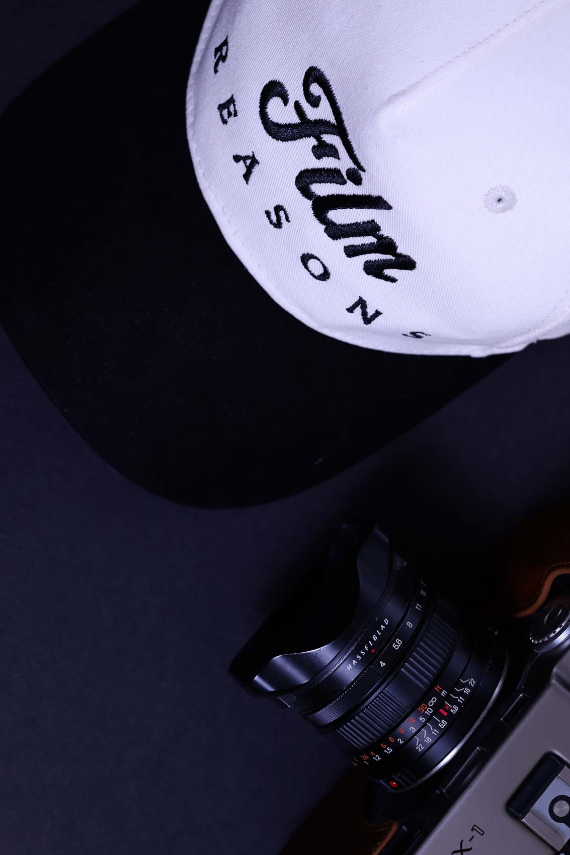 A black and White portrait of Tom Kluyver