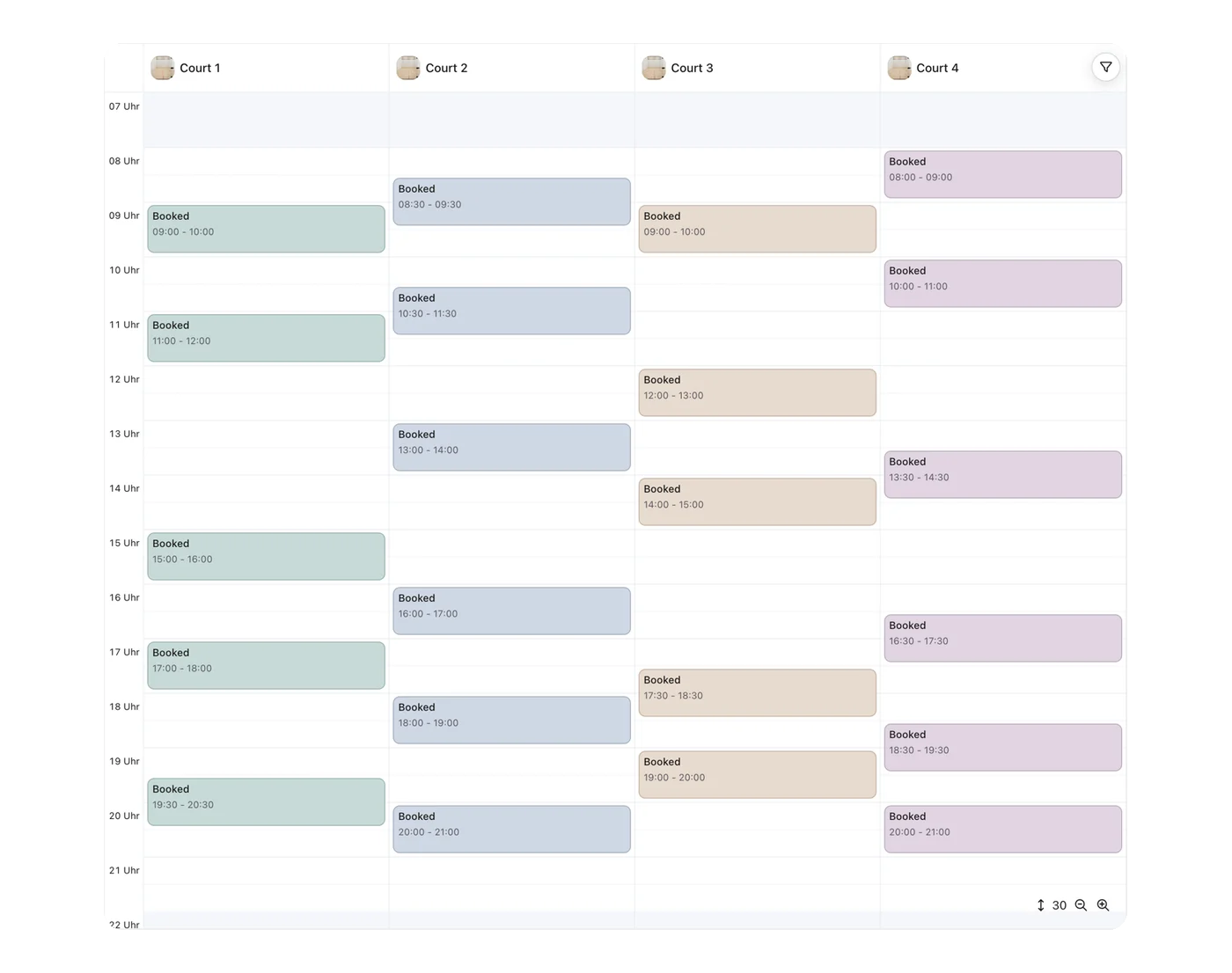 Kalender mit Buchungen auf vier Squash-Courts