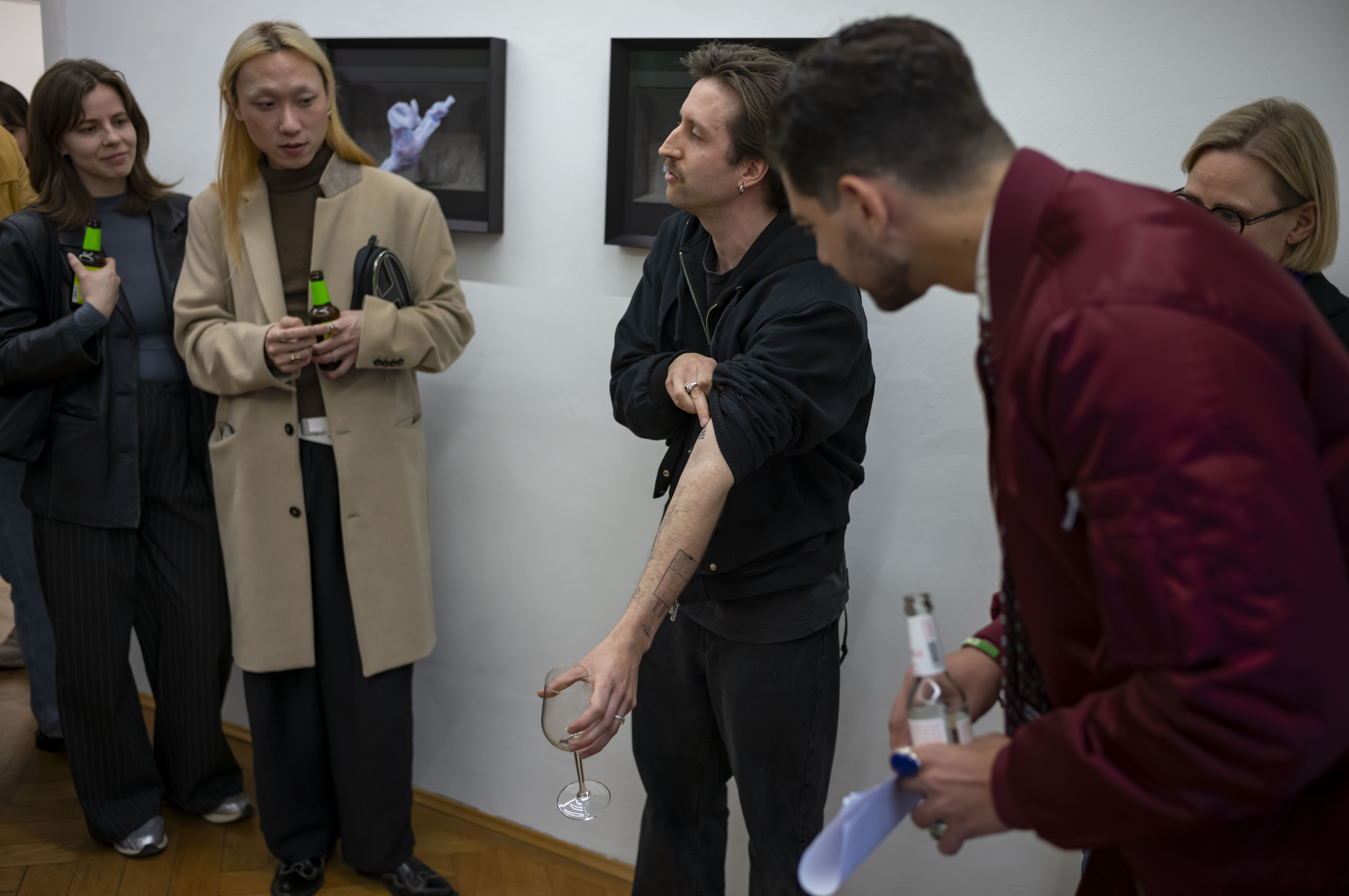 Entrepreneurs engaging in a lively discussion during a Bizz Buzz networking event.