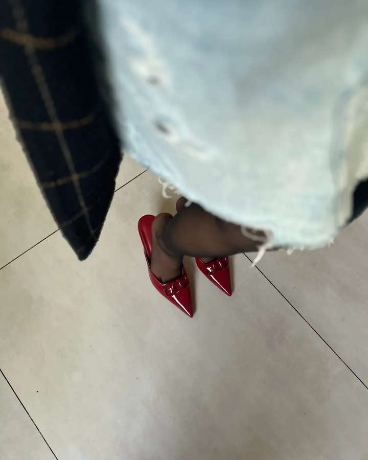 red shoes