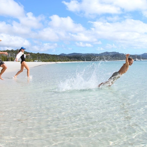 Viper: Outer Great Barrier Reef + Whitehaven + Hill Inlet
