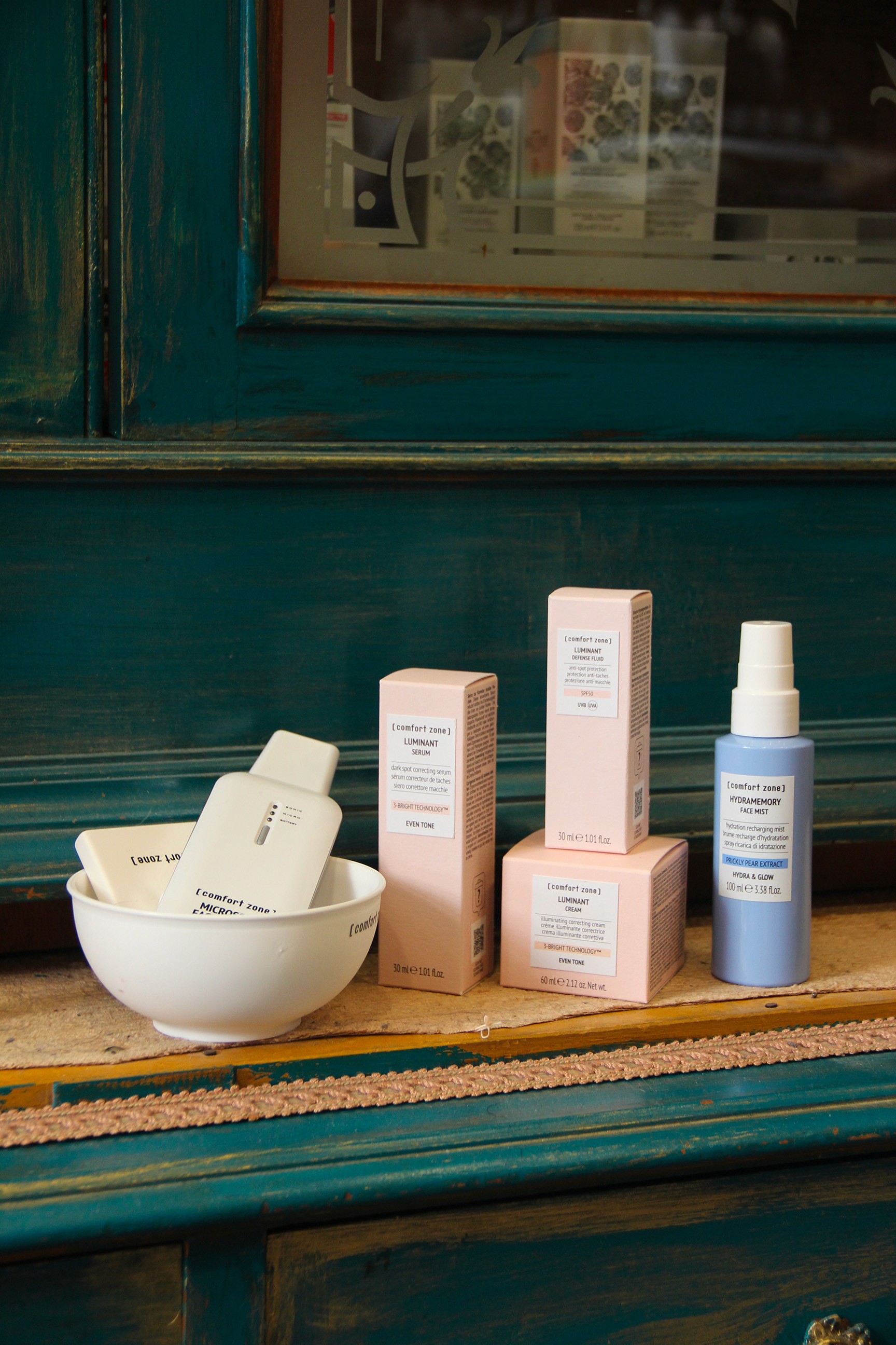 Foto prodotto per Strike Inside curate da Aura Studio di Genova: scatti puliti e professionali pensati per mostrare dettagli, texture e artigianalità della maglieria.