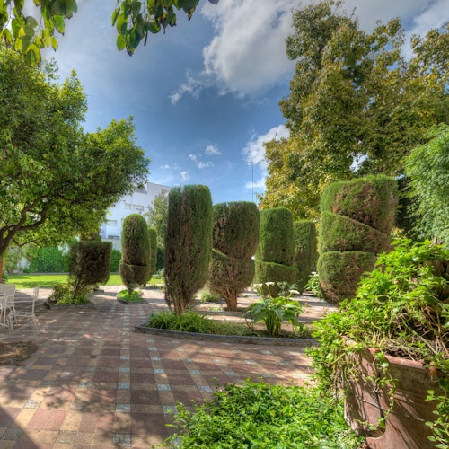 Taman Istana Viceroy Laserna