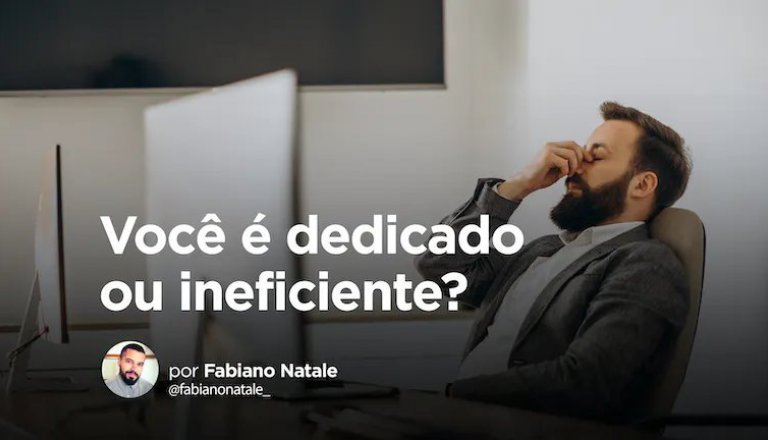 Figura masculina com a mão no rosto