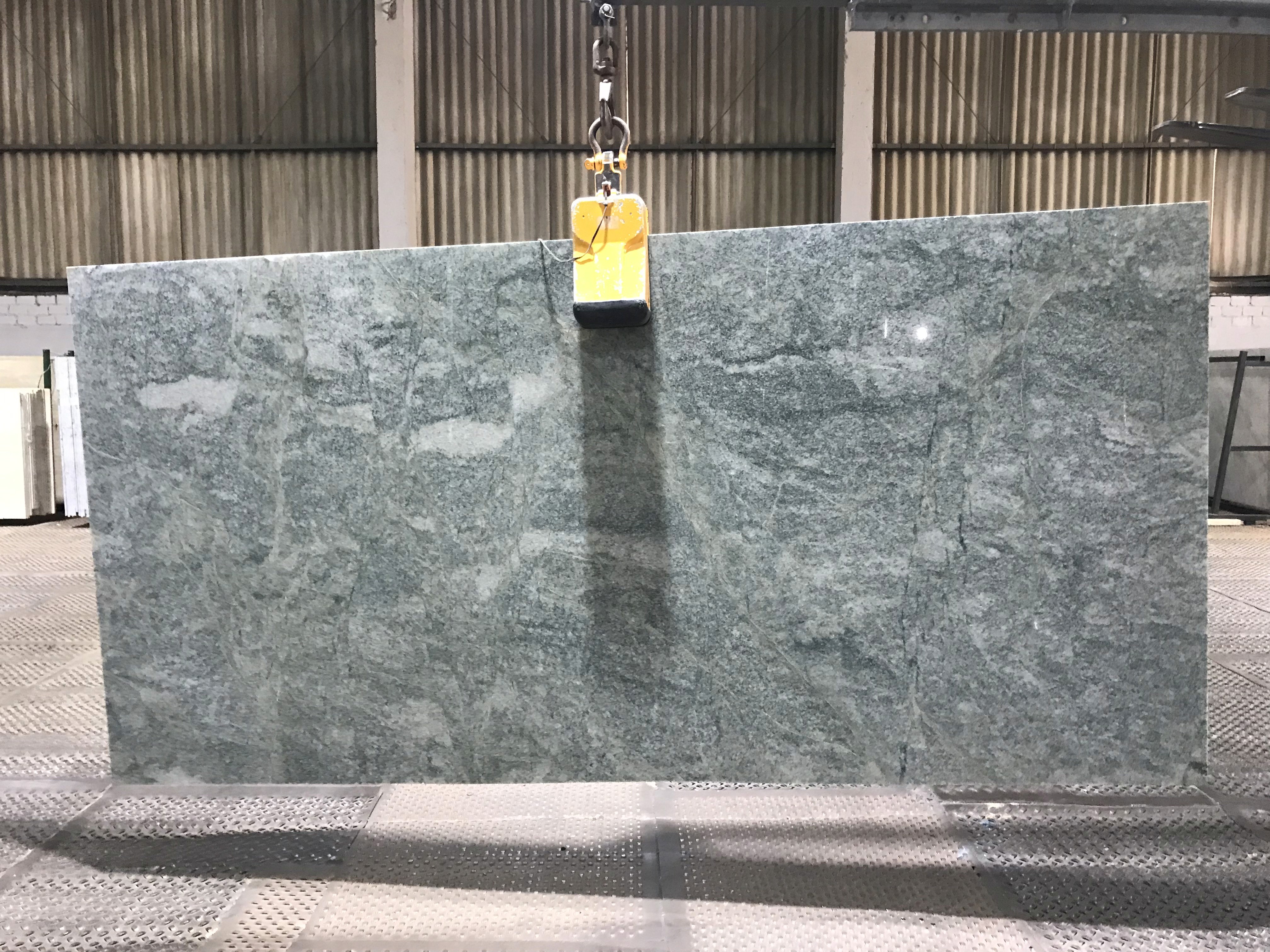 Hellgrüne Granit Costa Smeralda Naturstein Berlin Uniiqo Naturstein