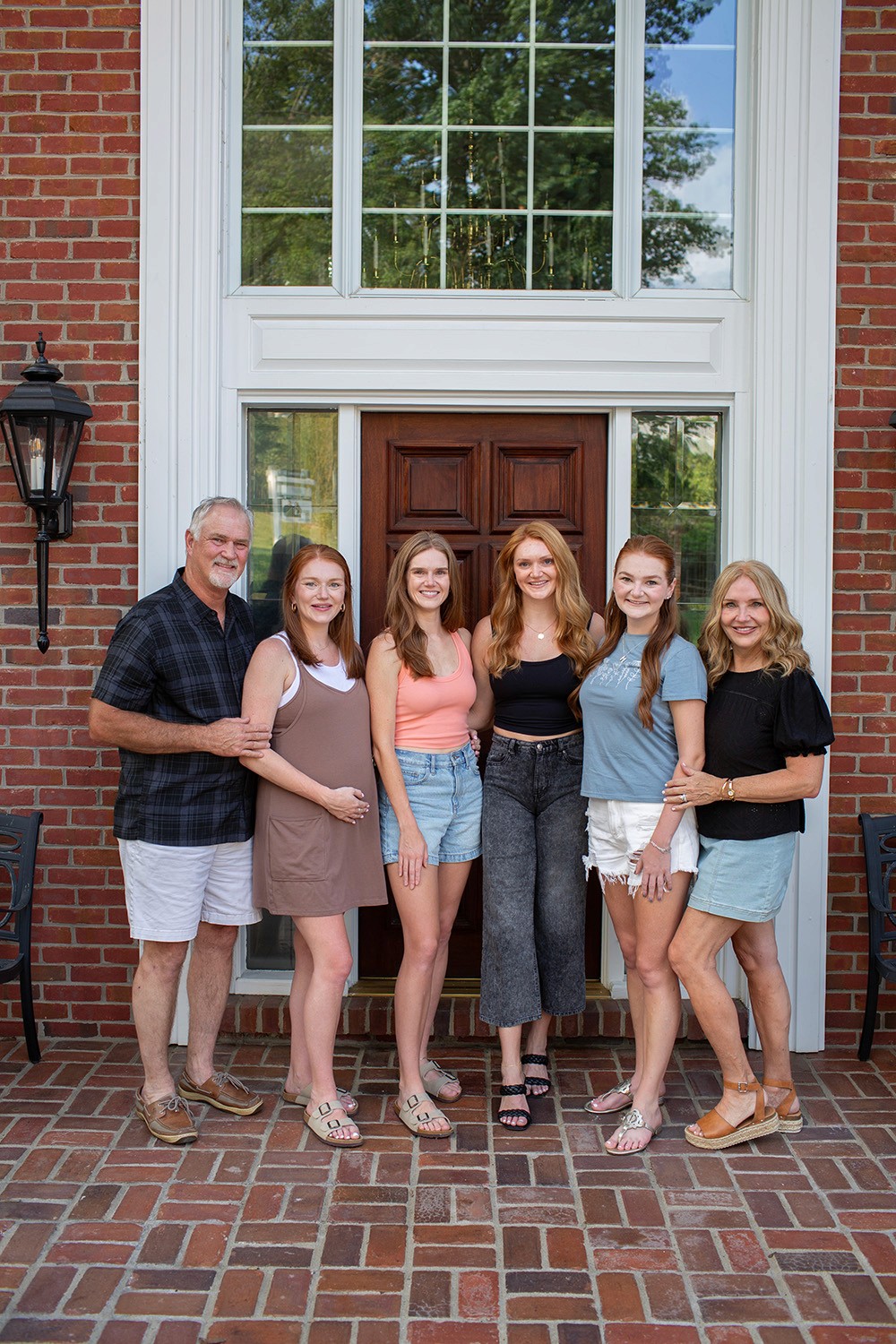 Concetrated triathlete grayscale