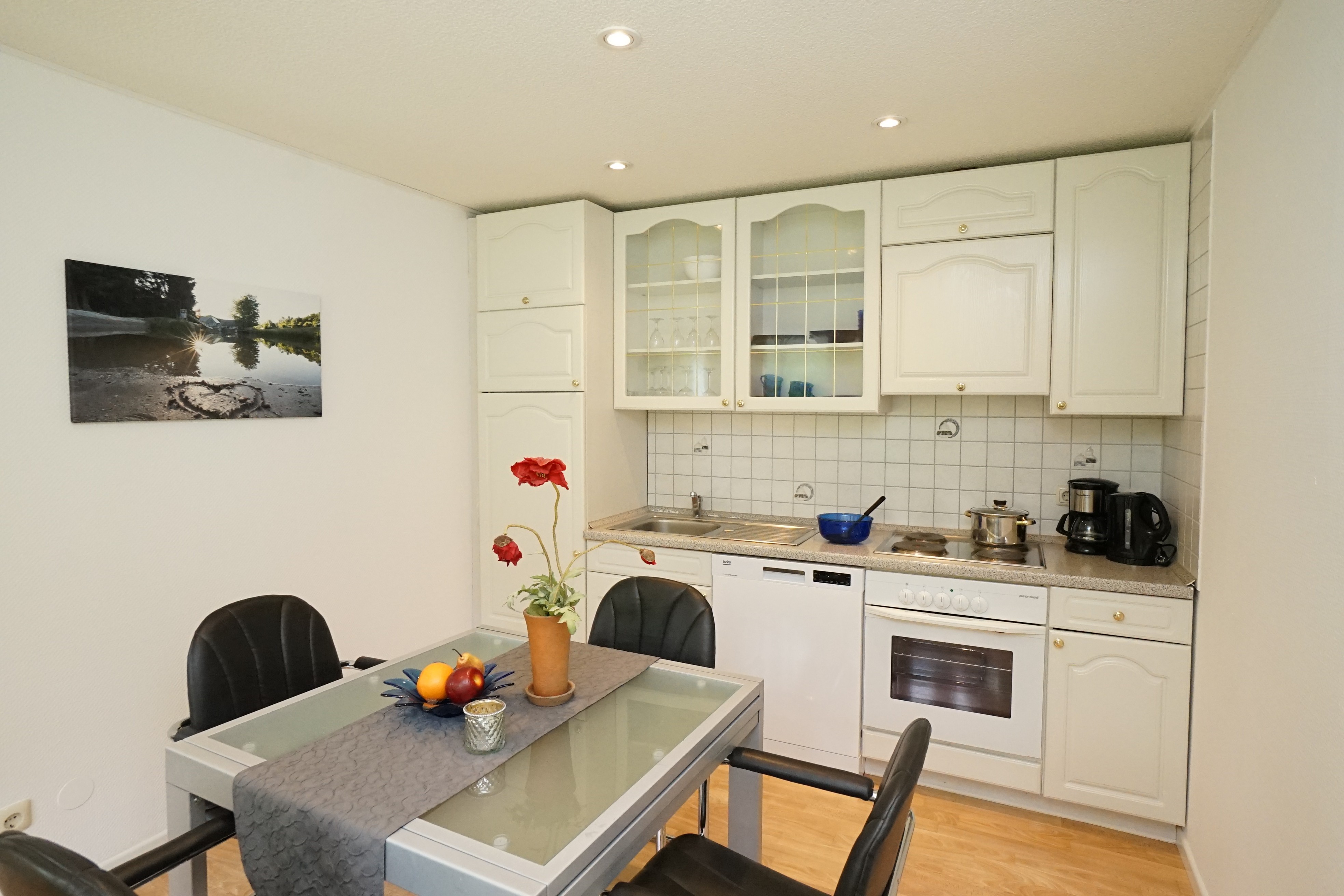 Kitchen with dining table