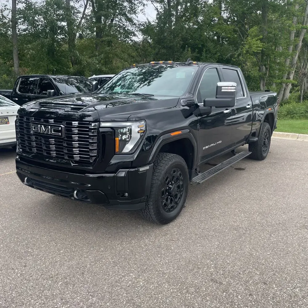 Vehicle preview photo