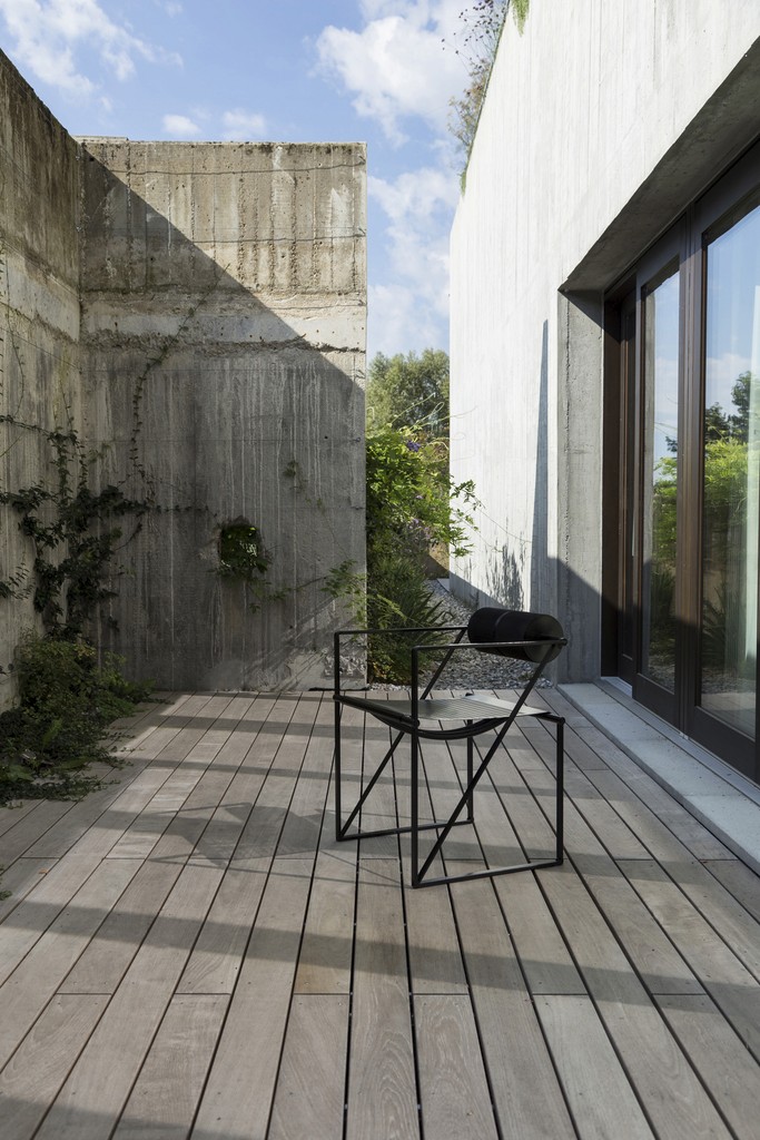 Decking-in-legno-casa-svizzera (Lugano - Canton Ticino) Galimberti-IMG_9755.jpg