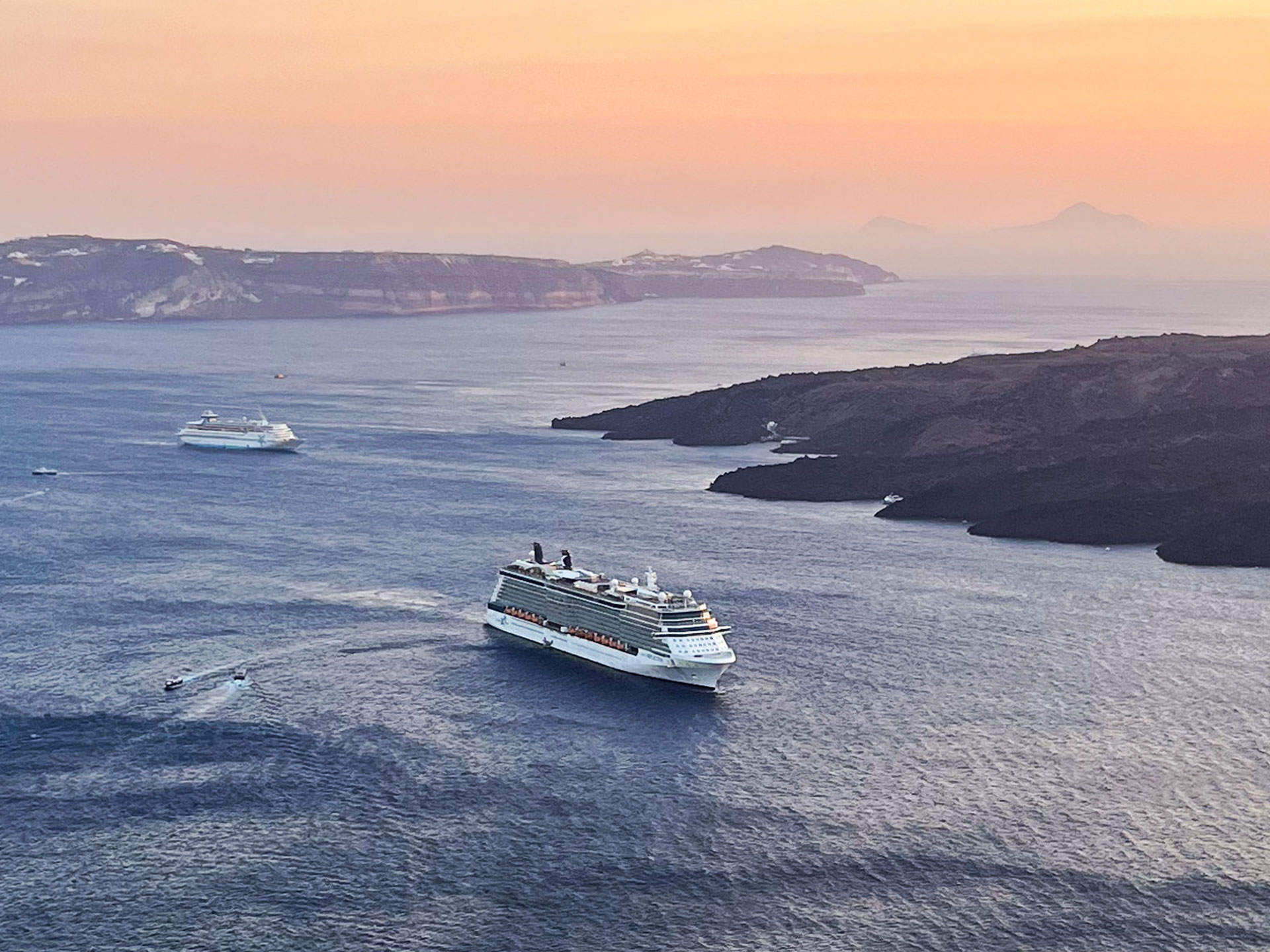 Crucero en Santorini
