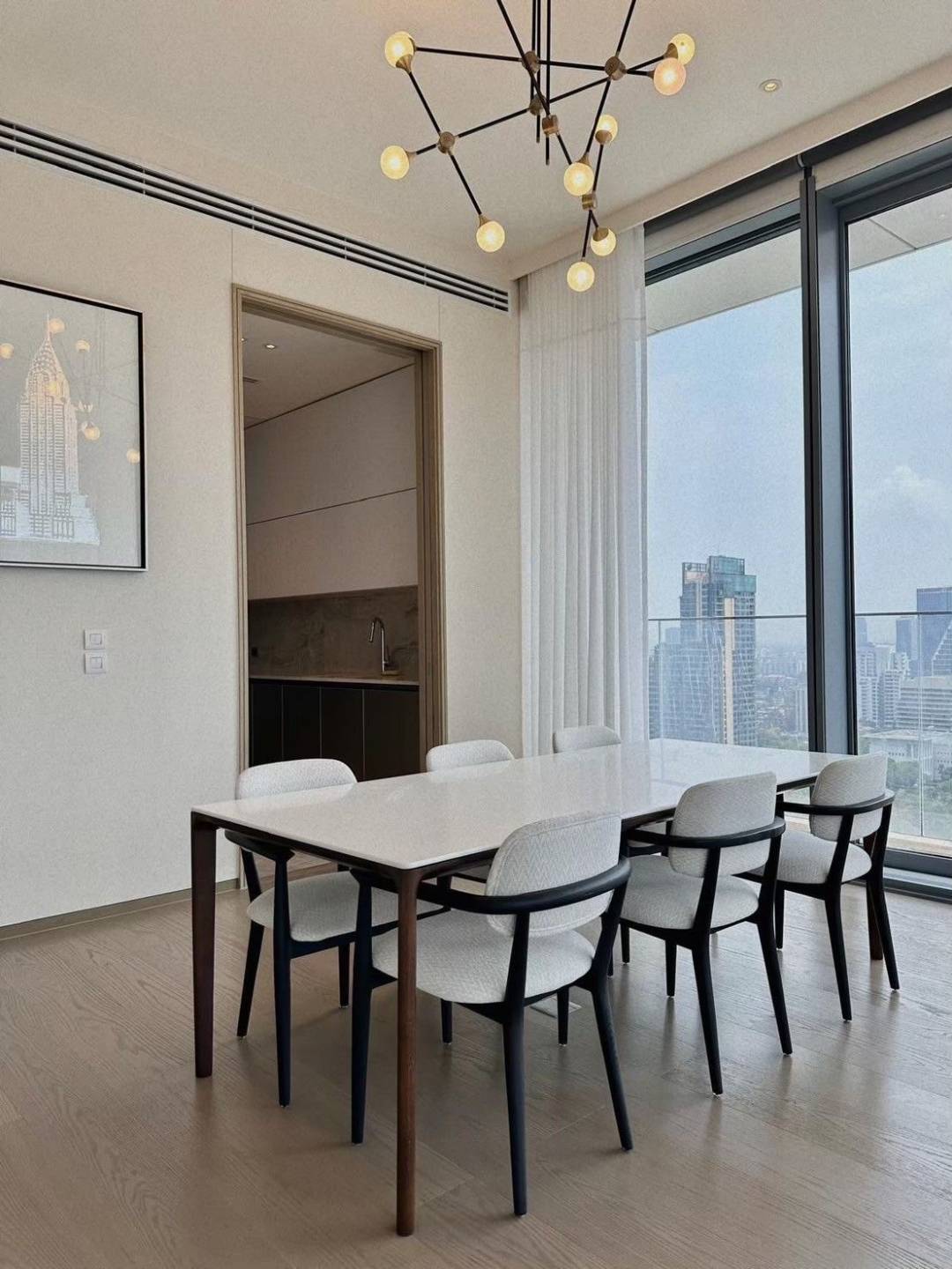 SCOPE Langsuan Luxury 2 Bedroom Pet-Friendly Condo 2