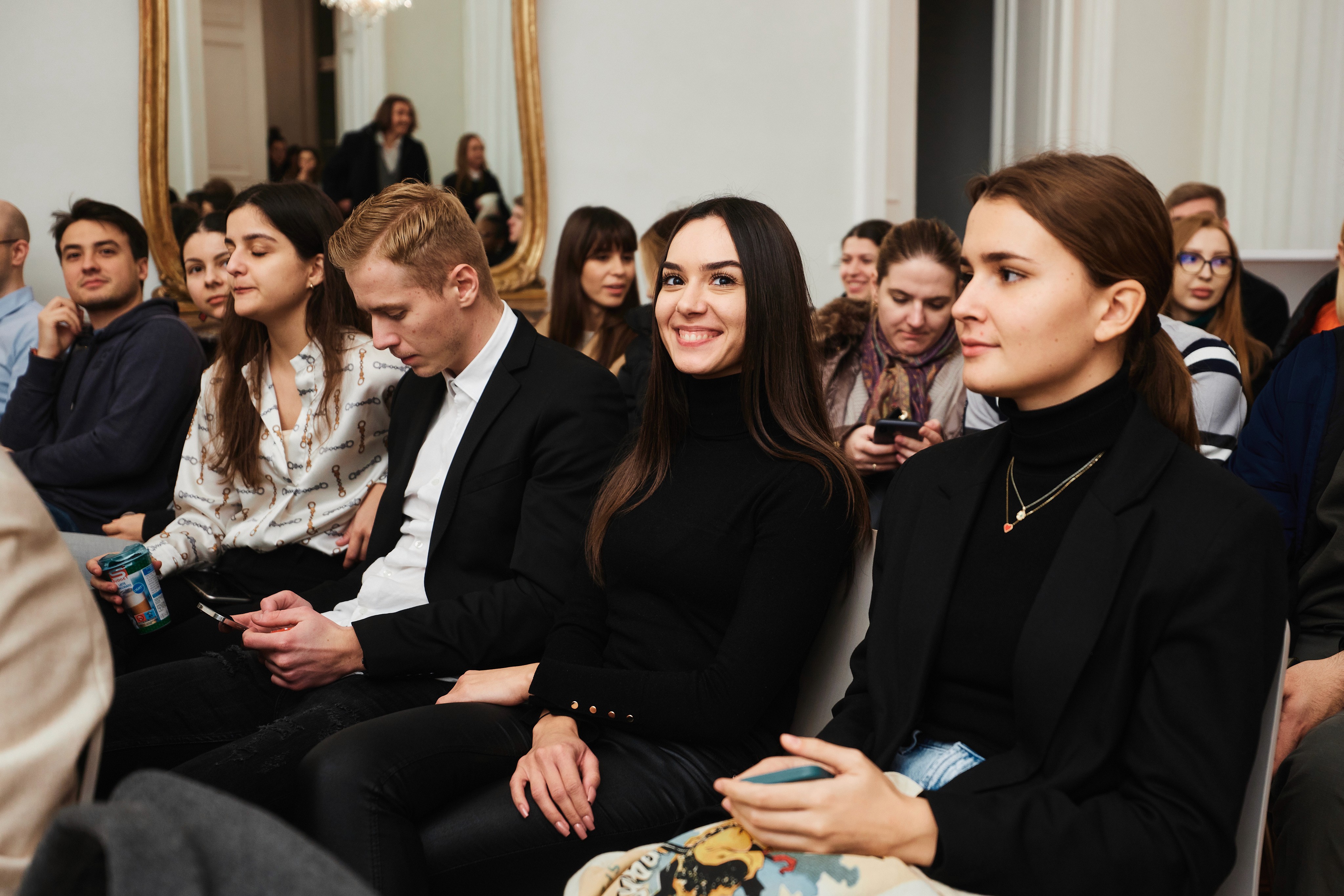 Students listening to Mag. Roland Schöbel, Partner and Member of the Territorial Leadership Team at PwC Austria 
