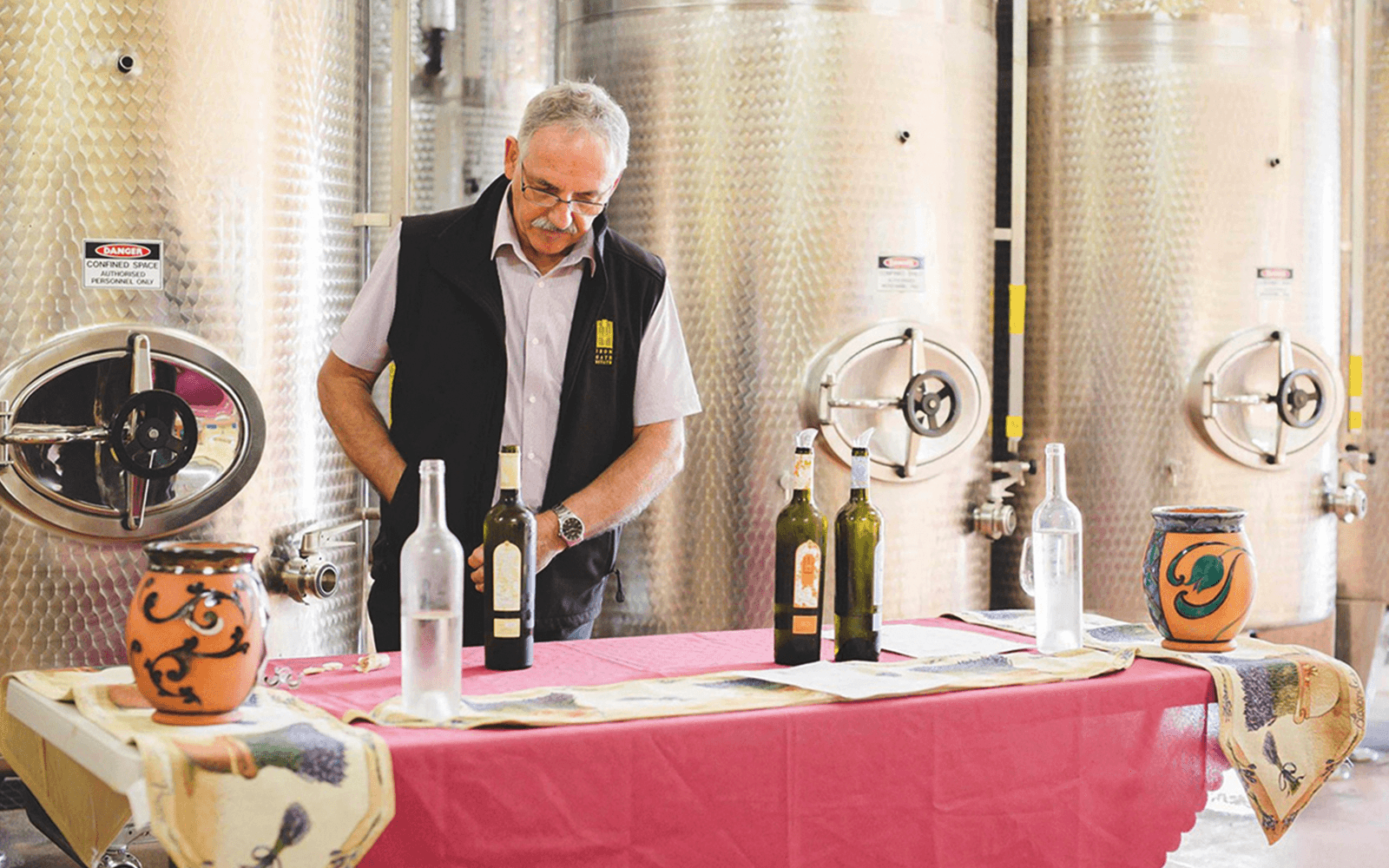 Wine tasting table with guide, Hunter Valley Wine Tasting Tour