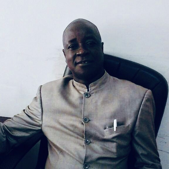 Dr. N’Zebela Togba PIVI. WSA Guinée