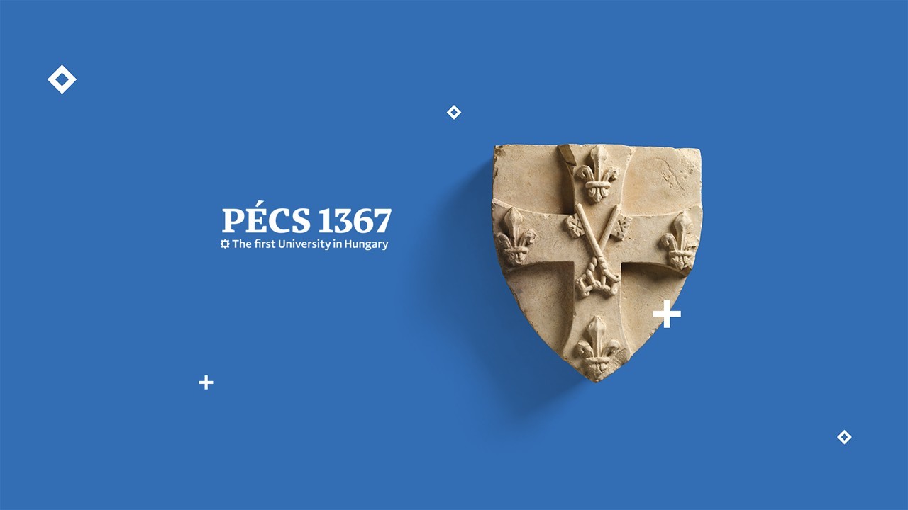 Pécs 1367, crest with fleur-de-lis