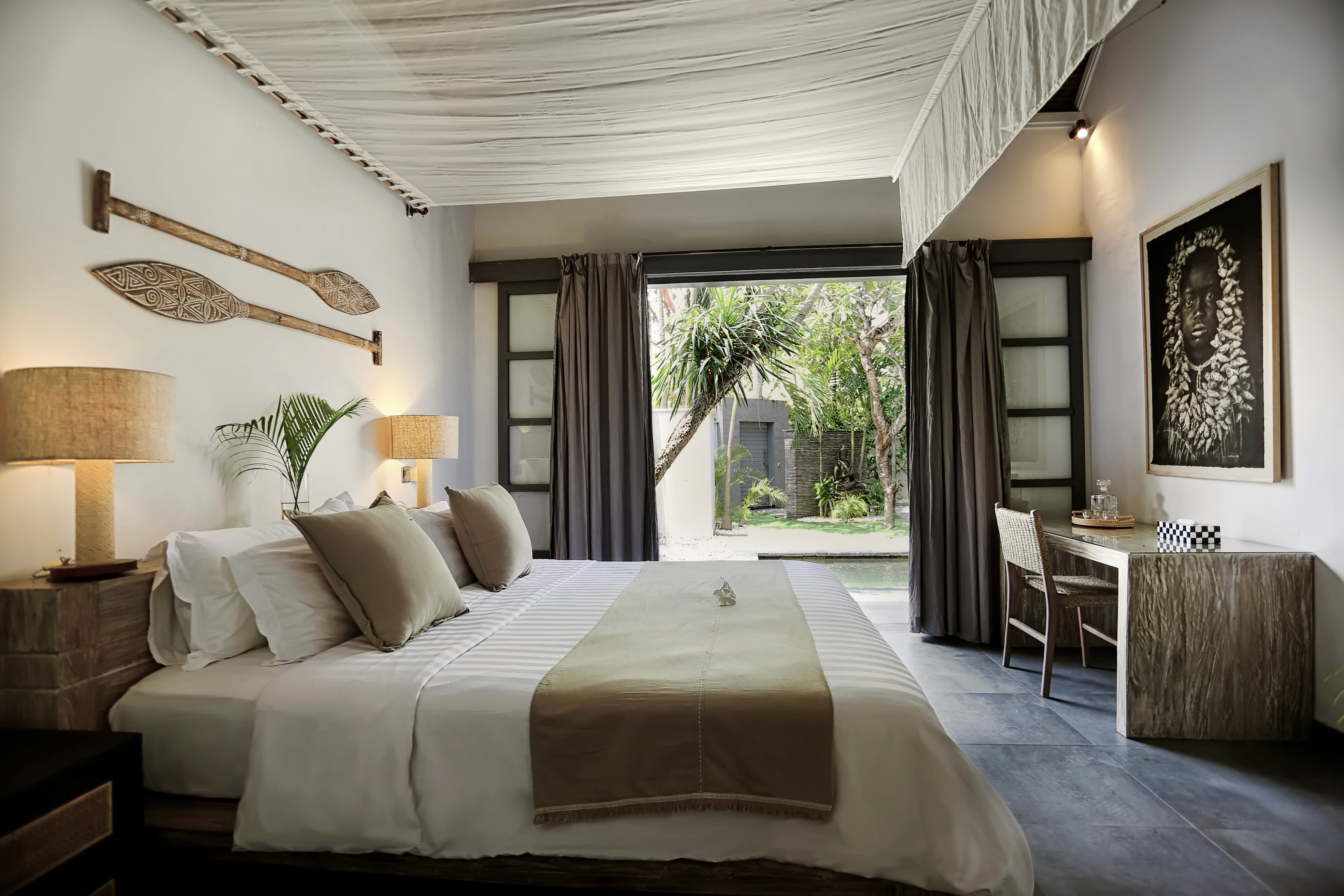bedroom-pool-view-2-bedroom-villa-indiana-kenanga-nusa-lembongan