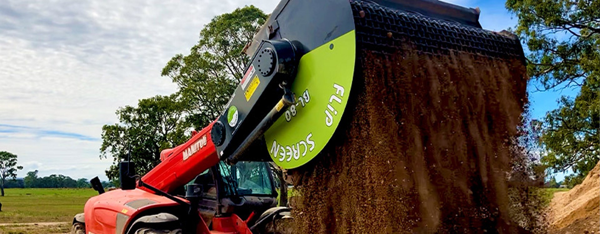FlipScreen Attachment of a Telehandler