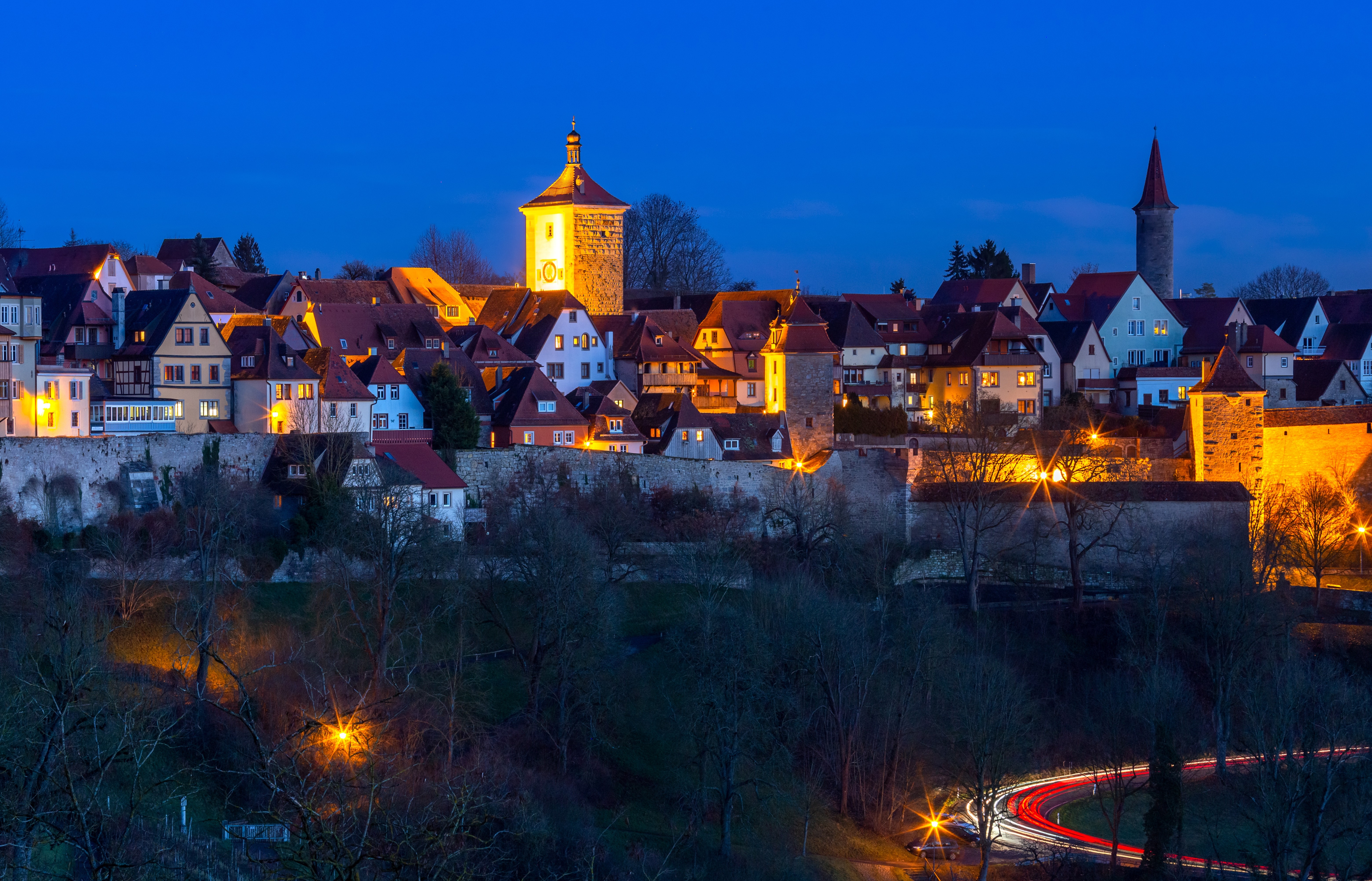 Aussichtspunkt Rothenburg mit Panoramablick bei Dämmerung